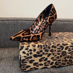 NWT Dolce & Gabbana leopard-print pony hair pumps